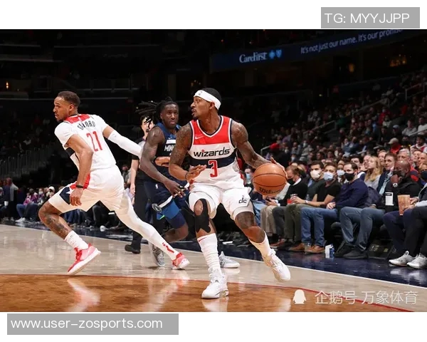 唐斯自豪于华子成就每次路过阿迪门店必停留欣赏他的海报 唐斯自豪于华子成就每次路过阿迪门店必停留欣赏他的海报